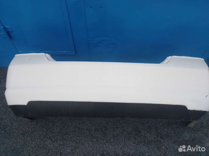 Задний бампер