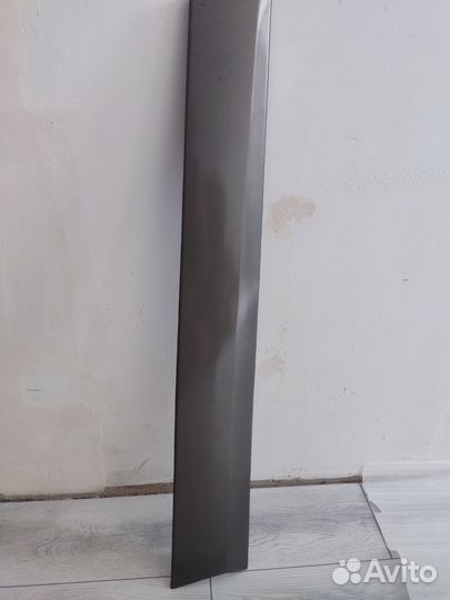 Молдинг водительской двери на Понтиак вайб