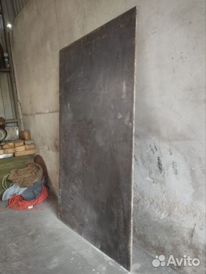 Продам лист металлический