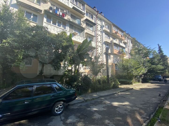 2-к. квартира, 52 м², 3/5 эт.