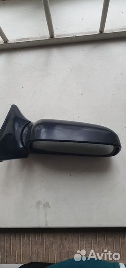 Боковое зеркало правое на toyota Carina ST170