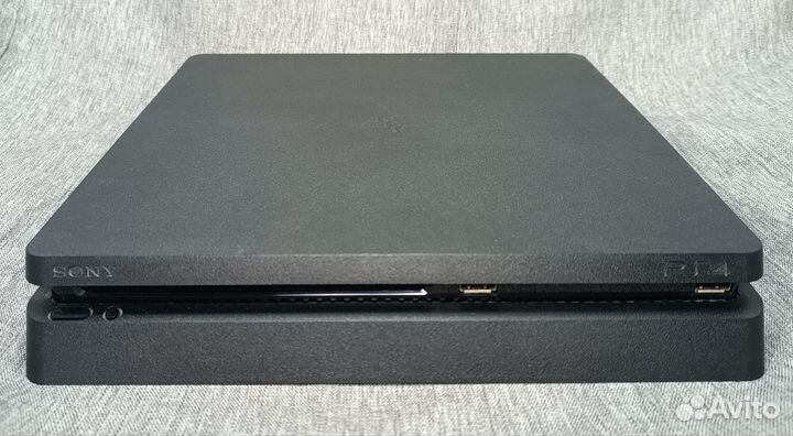 Sony PS 4 slim