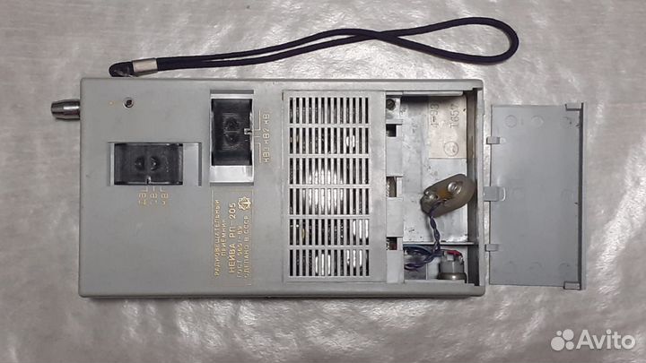 Радиоприемник Нейва рп-205 СССР