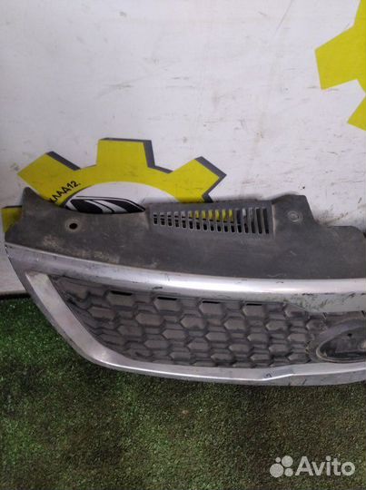 Решетка радиатора Kia Cerato 2 2011