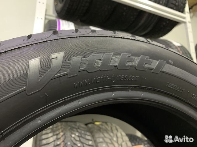 Viatti Strada Asimmetrico V-130 215/55 R17