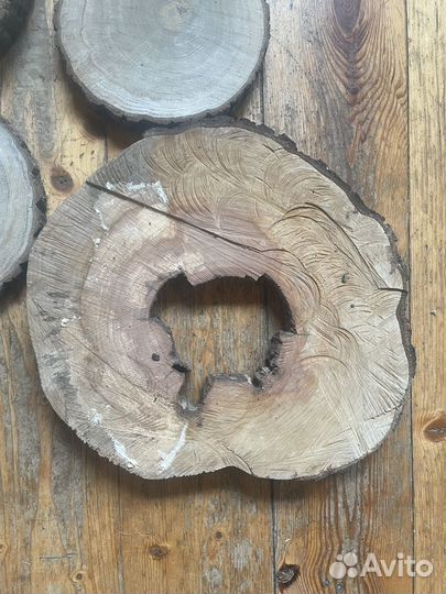 Спилы дерева разные