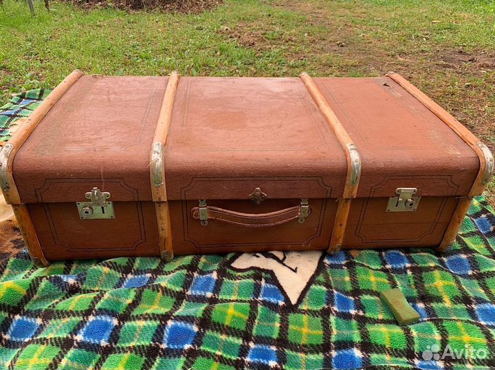Старинный дорожный кофр/каретный сундук чемодан