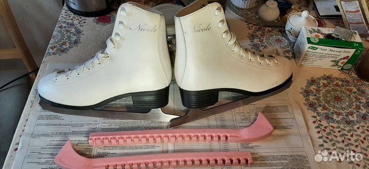 Продам коньки для девочки