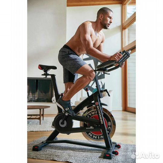 Велотренажен Спинбайк Schwinn IC7