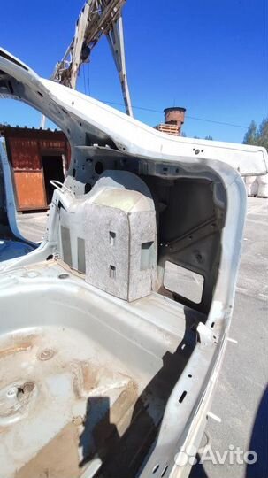 Крыло заднее правое Volkswagen Polo