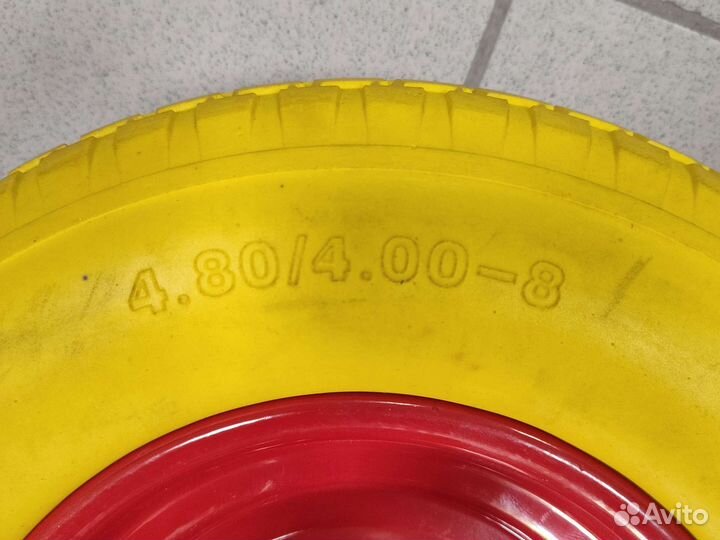 Колесо для садовой тачки (тележки)