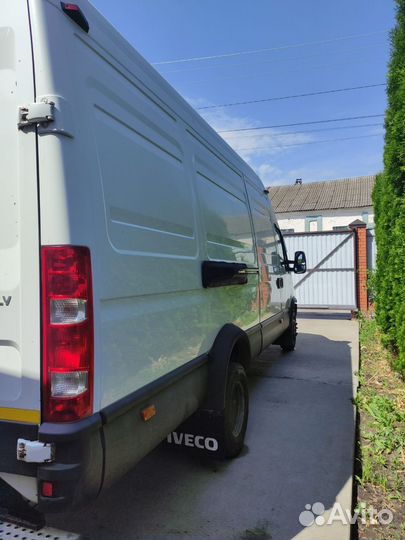 Iveco Daily цельнометаллический, 2012