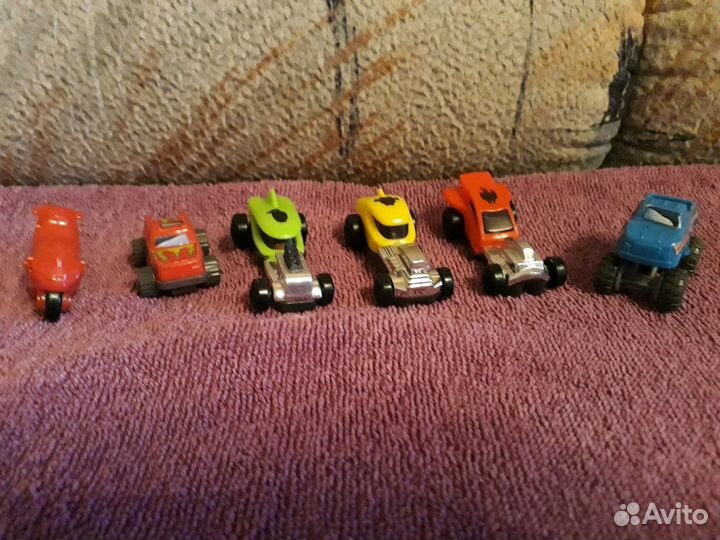 Киндер-сюрприз игрушки