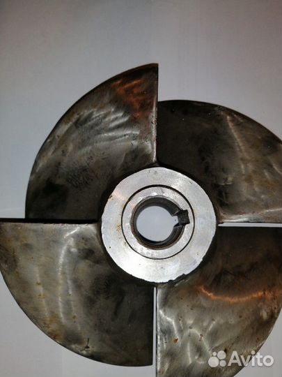 Винт водомёта