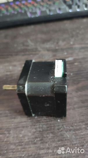 Шаговый двигатель nema 17