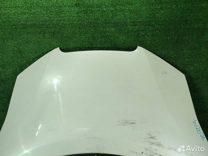 Капот Nissan Leaf