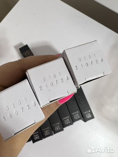 Набор помад Oriflame и Faberlic