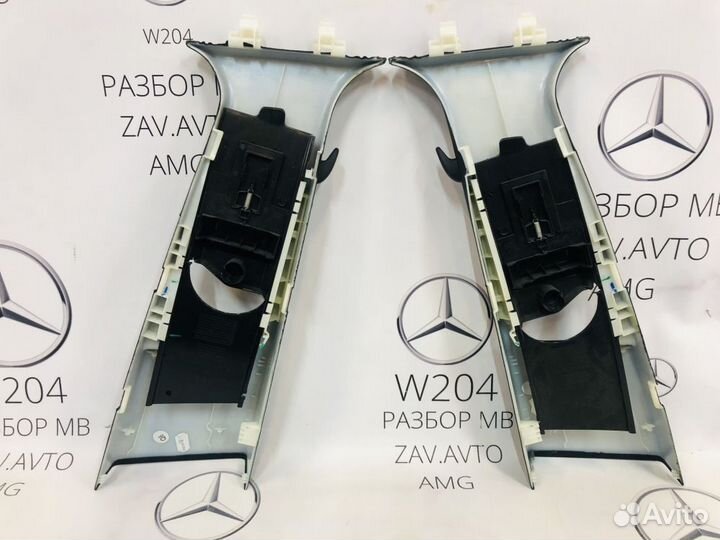 Обивка центральной стойки Mercedes W212