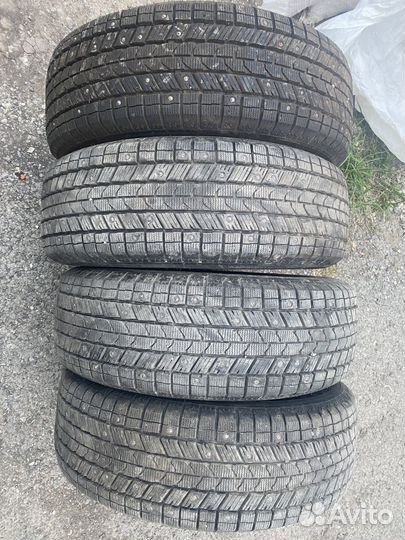 Gremax Ice Grips 215/65 R16