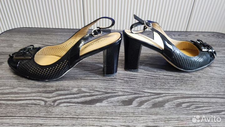 Туфли женские 39