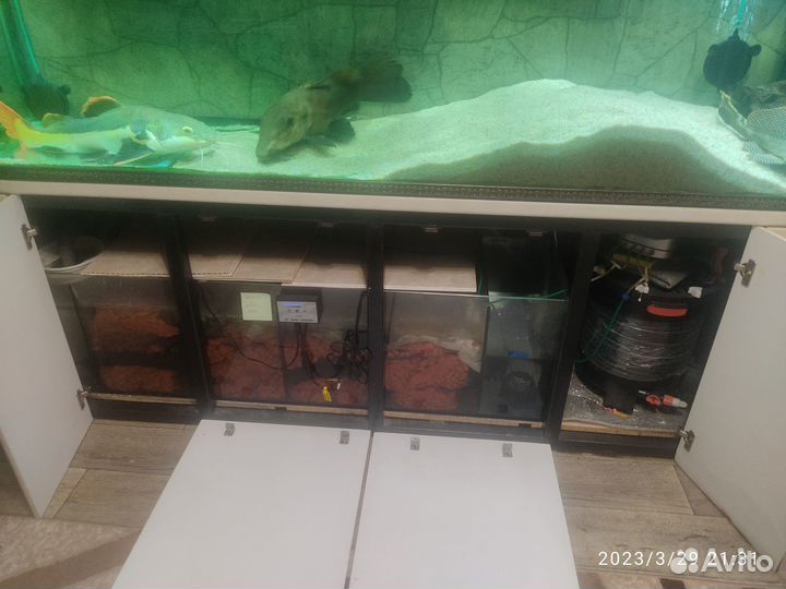 Продам аквариум