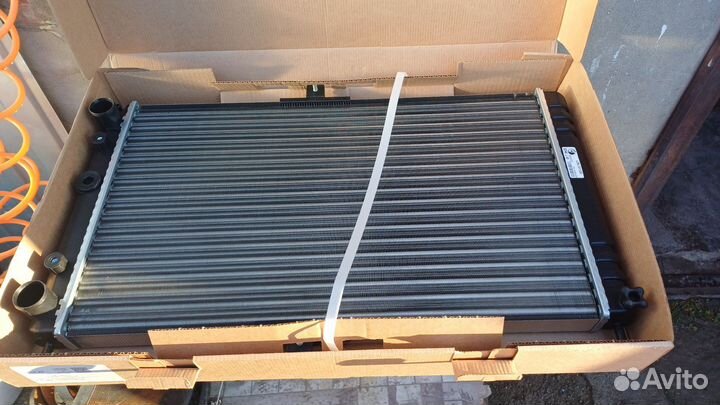 Радиатор охлаждения 2110-12