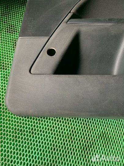 Обшивка карта двери задняя правая Ford Mondeo 3