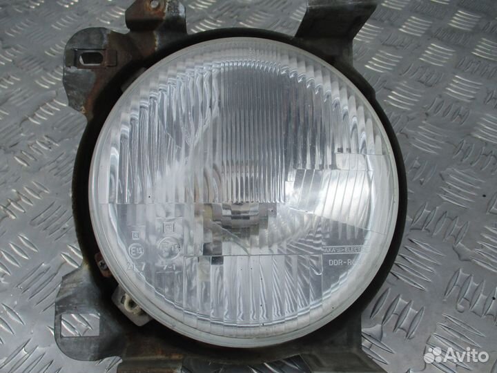 Фара правая Volkswagen Transporter T3