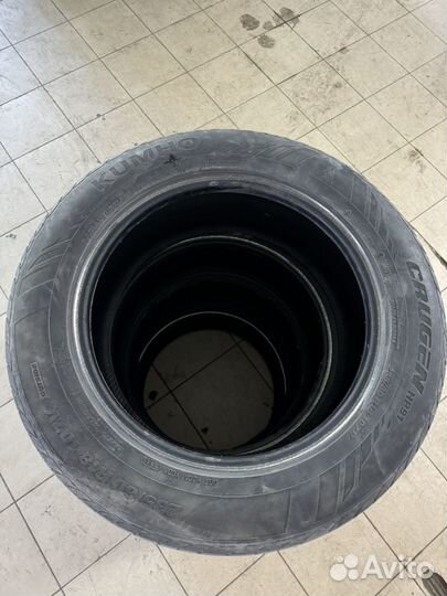 Kumho Crugen HP91 235/60 R18