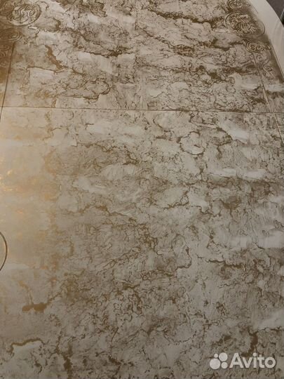 Стол и стулья