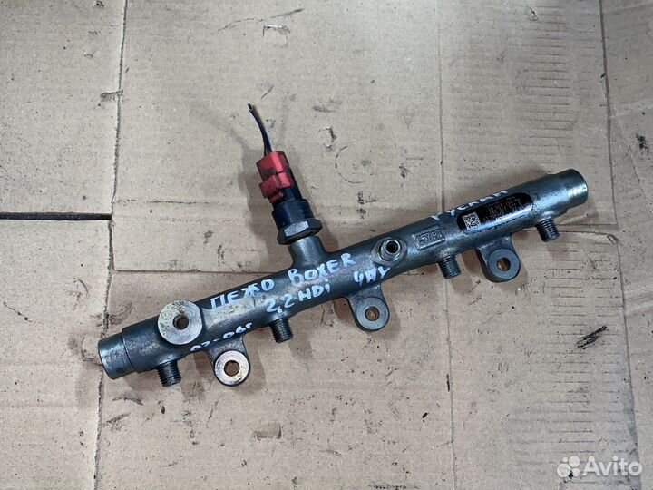 Рампа топливная Пежо Боксер 2.2hdi 4HY