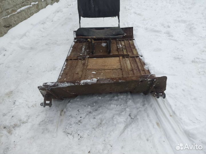 Сани самодельные для снегохода и лыжа на буран