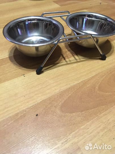 Чашки для корма.б/у. В хорошем состоянии