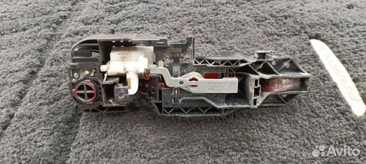 Задняя правая ручка Рено Флюенс