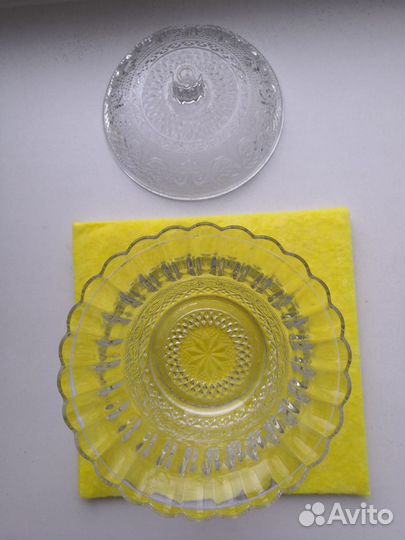 Сахарница с крышкой рифленое ажурное стекло СССР
