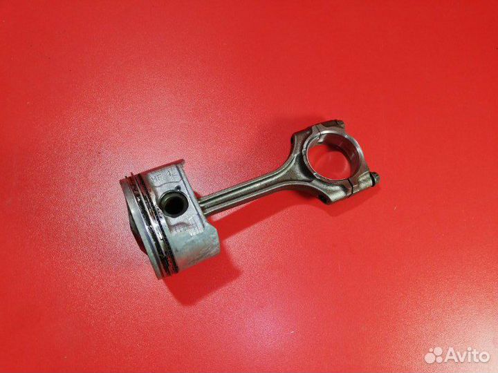 Поршень с шатуном Honda Accord CF3 F18B 1994-1997