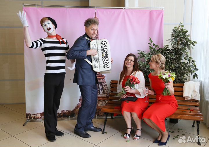 Уроки игры на гитаре, баяне, аккордеоне,фортепиано