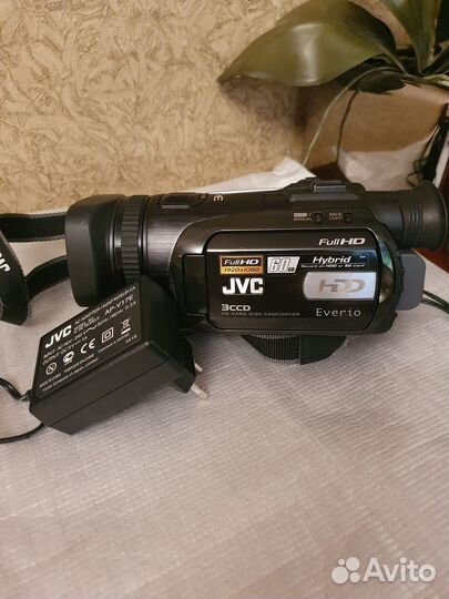 Видеокамера JVC Everio GZ-HD7 Япония