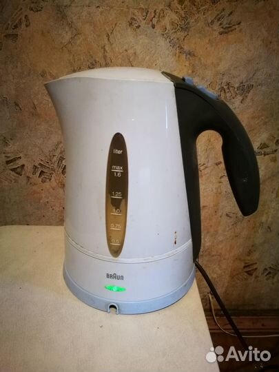 Чайник Braun WK 210