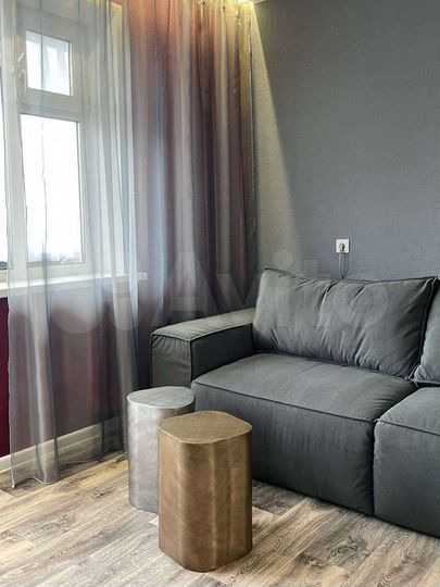 2-к. квартира, 55 м², 5/10 эт.