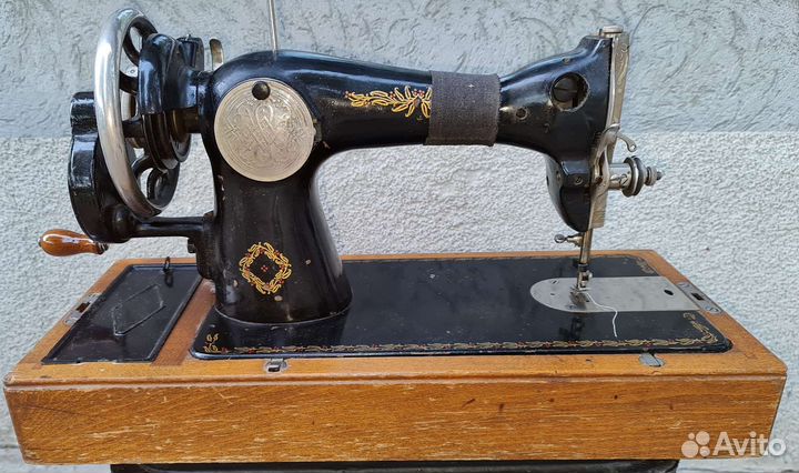 Швейная машина Подольск ручная