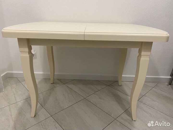 Кухонный стол