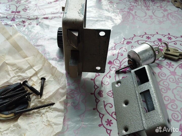 Замок накладной