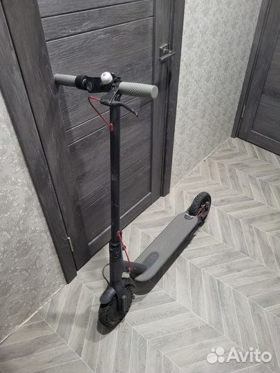 Электросамокат Xiaomi M365