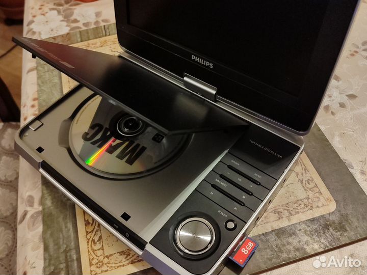 Портативный видеопроигрыватель