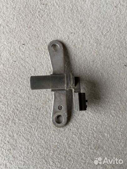 Датчик коленвала renault logan 1 фаза 2