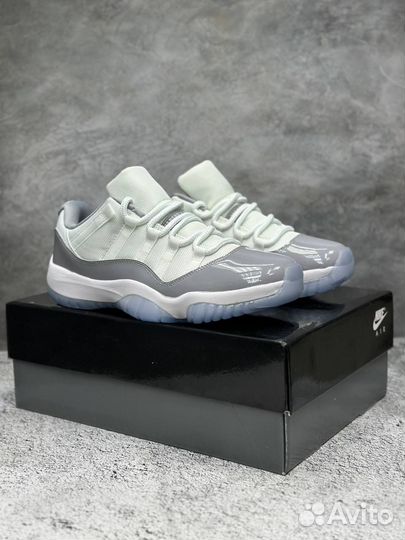 Nike Air Jordan 11 Retro Low Cement Grey