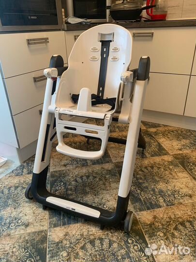 Стульчик для кормления Peg Perego Siesta Follow Me