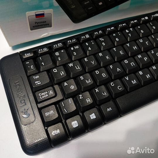 Комплект клавиатура + мышь Logitech MK220