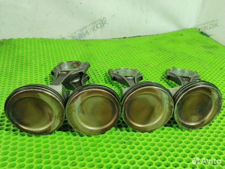 Поршень с шатуном Лада Гранта 1.6 11186 (87 лс)